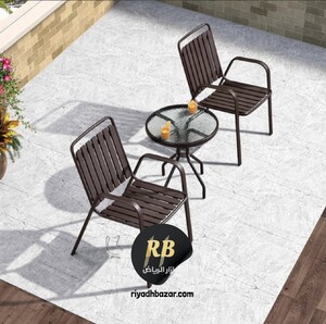 مجموعة جلوس خارجية أنيقة وعملية - طقم يتألف من كرسيين وطاولة صغيرة
